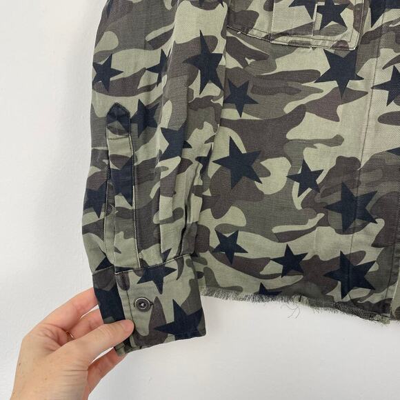 Rails Women’s Button Up Hendrick star camo jacket size small - Picture 3 of 8